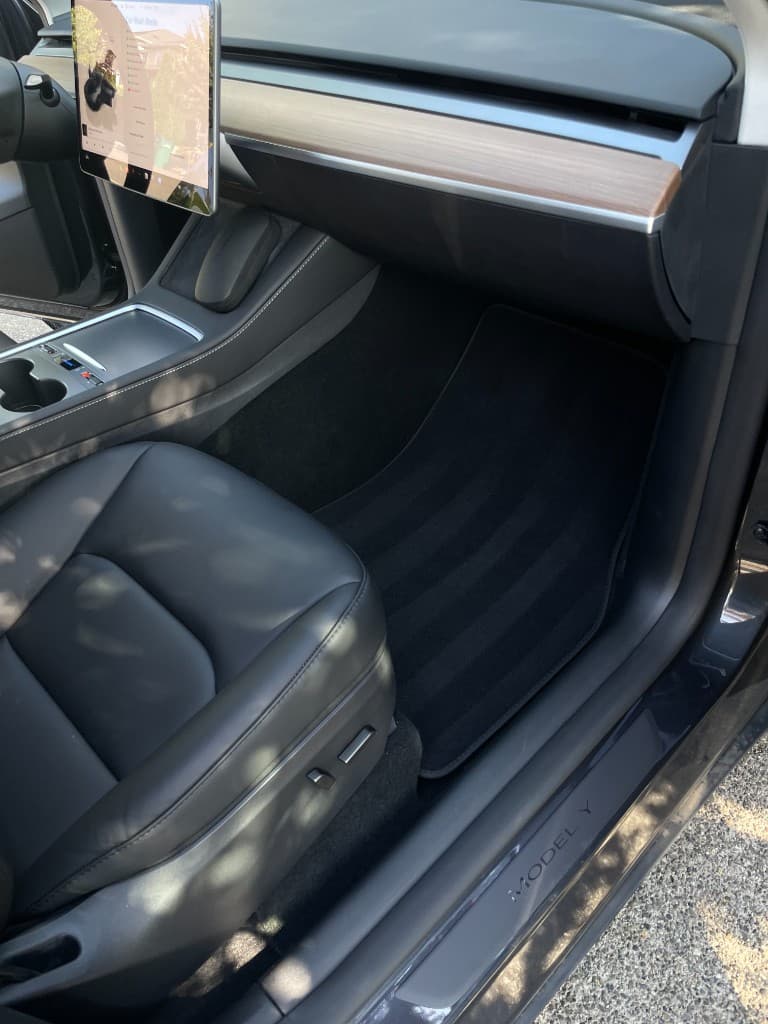 Nissan Altima front passenger interior — after detail